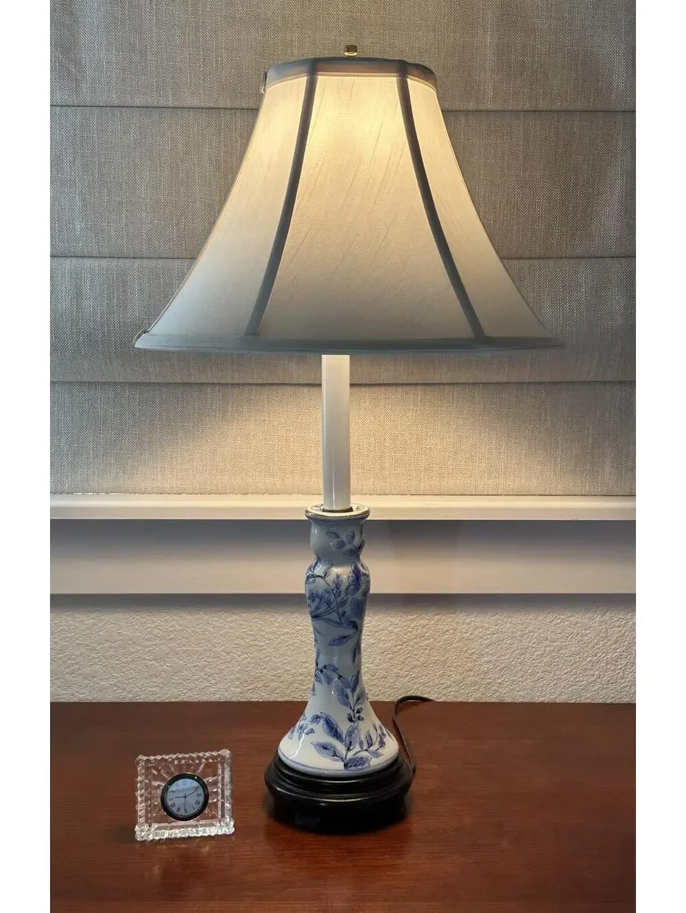 N/A blue white